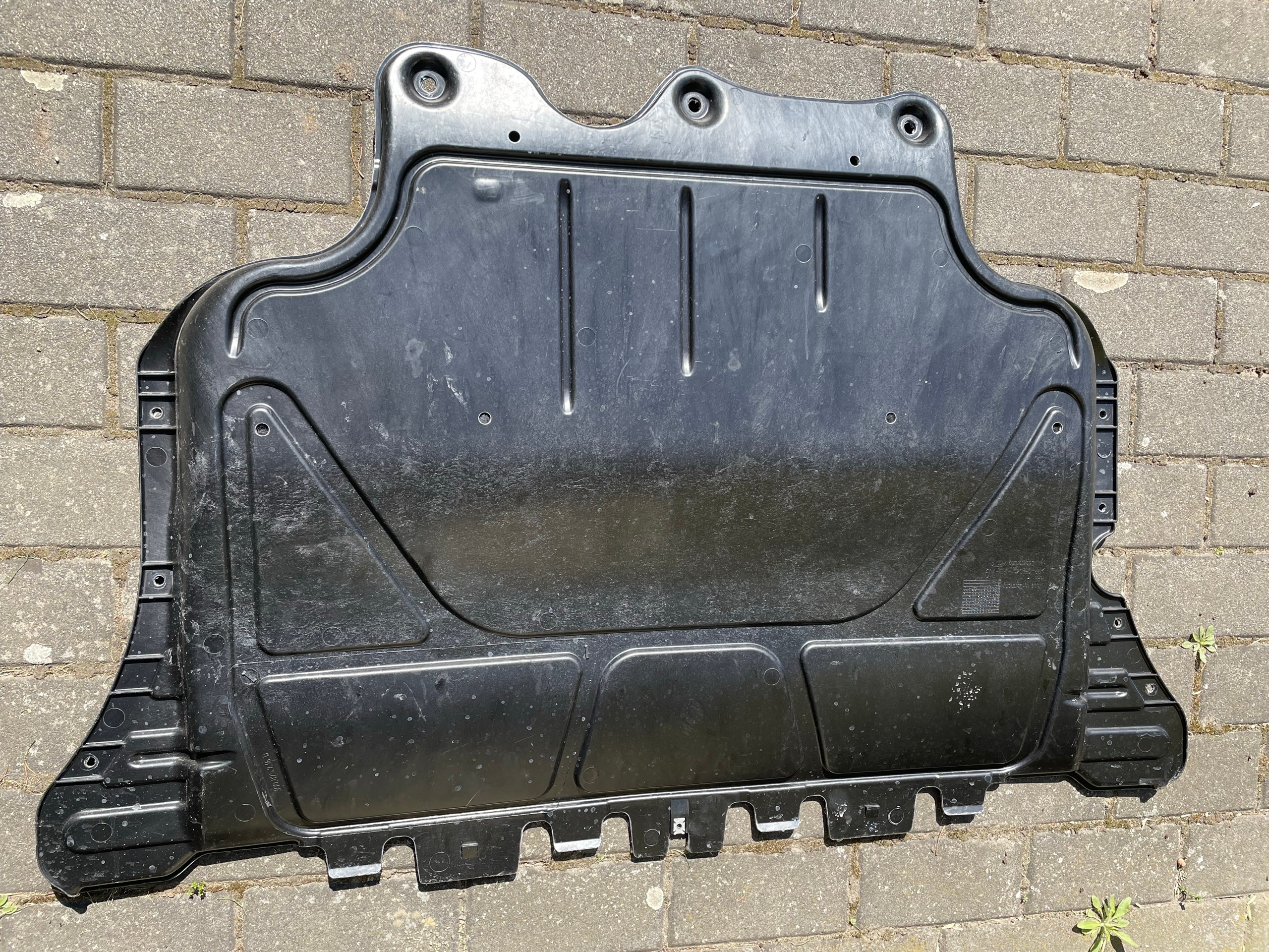 НОВА ОРИГІНАЛ ЗАХИСТ ПІД ДВИГУН VW AUDI SKODA SEAT 3Q0825236D 