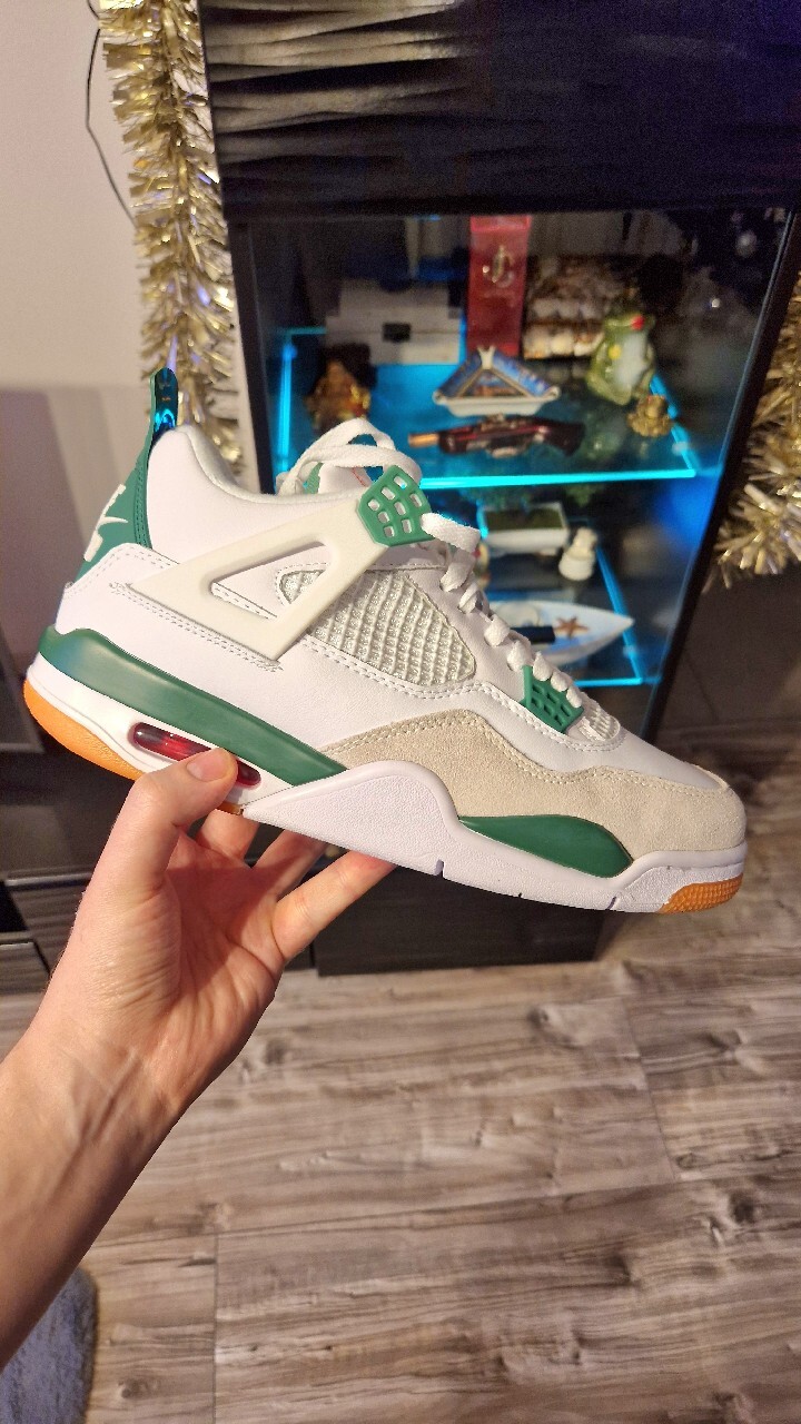 money green jordan 4