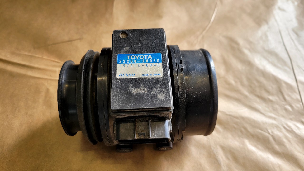 Przepływomerz 22250-20020 Toyota land cruiser 90 5vz-fe