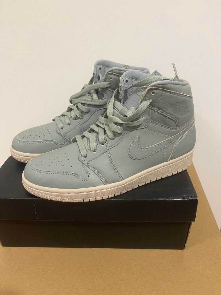 mica green jordan 1