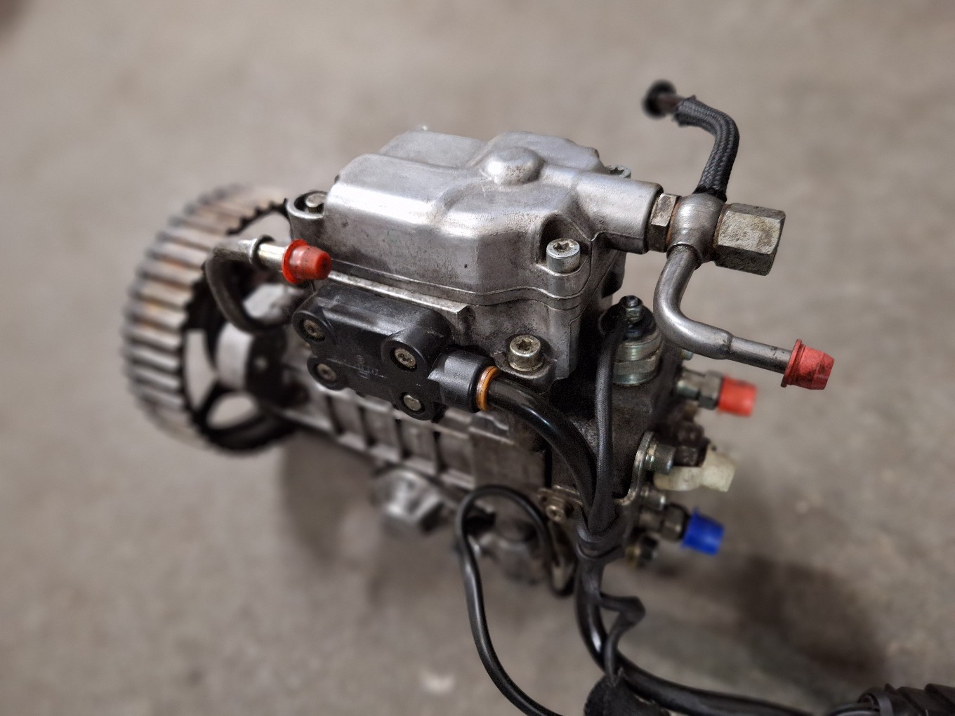 НАСОС ПАЛИВНА VV 1.9 TDI 90-110KM 11MM 