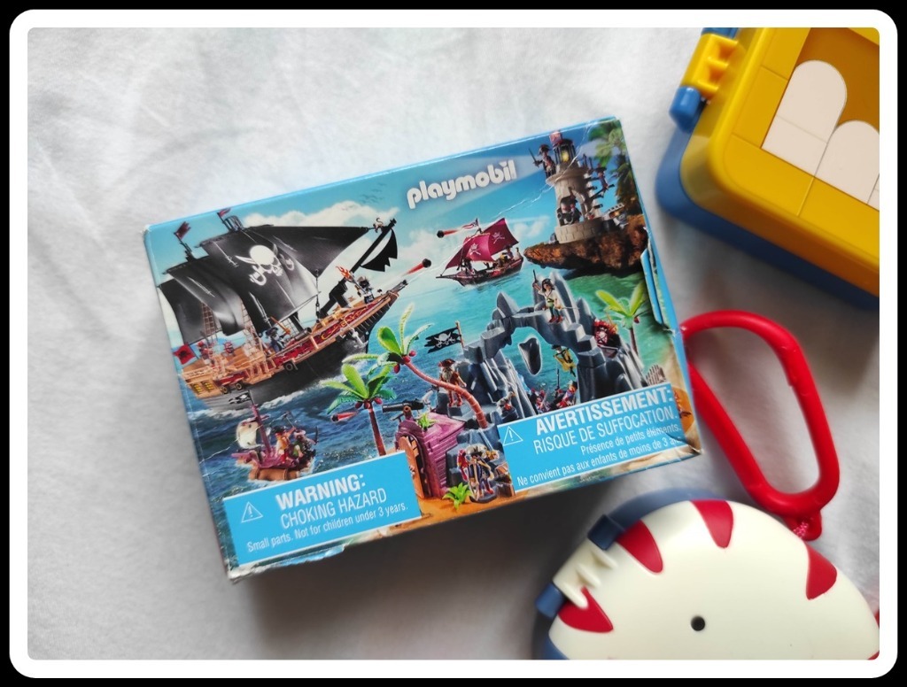 Zabawki z Happy Meal + puzzle Playmobil Słupno Kup teraz na Allegro