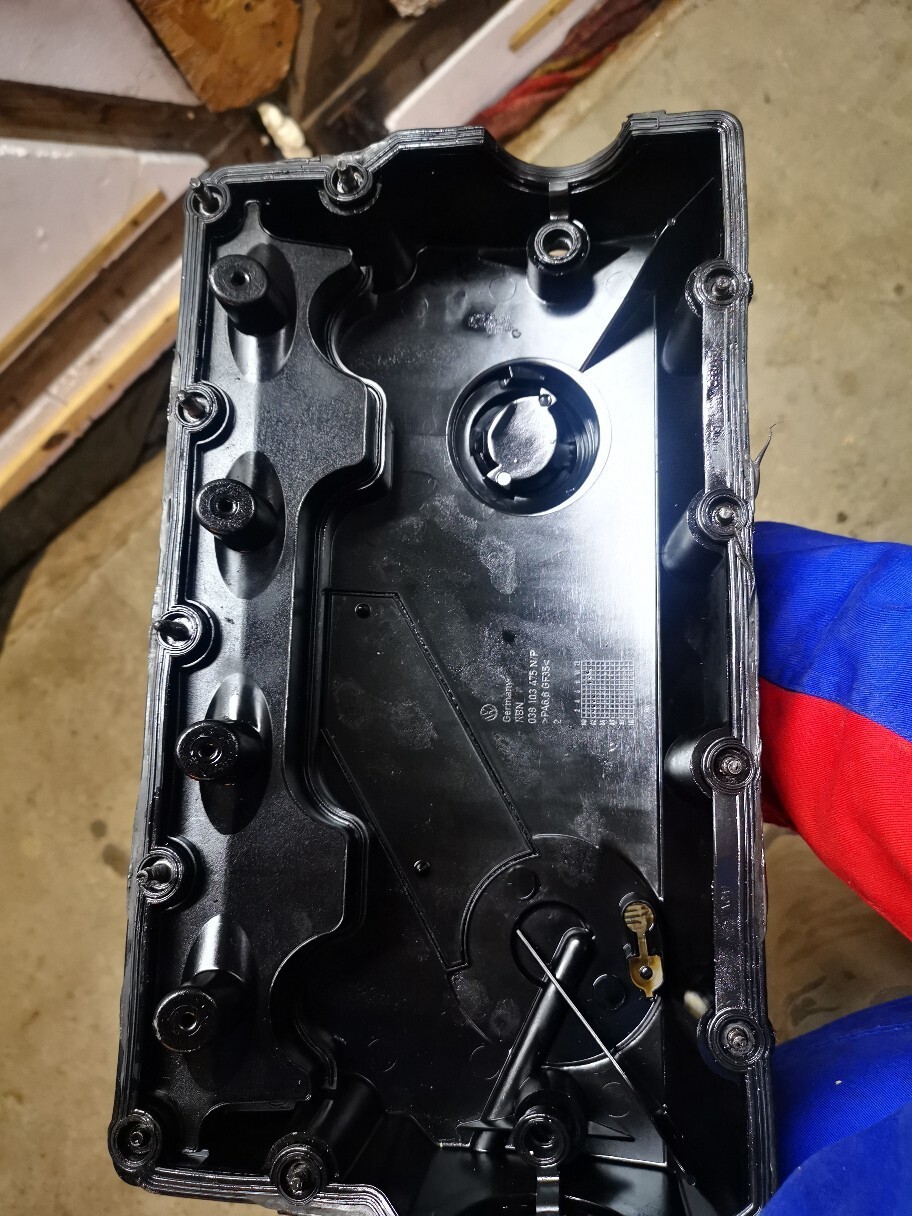 Pokrywa zaworów audi a4 b6 1.9 tdi AWX Zalesie Kup teraz na Allegro