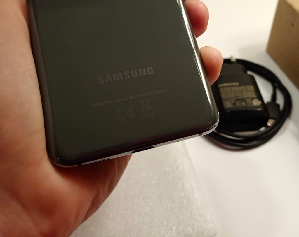 Zdjęcie oferty: Samsung Galaxy S20 Komplet 128 gb 8 gb Ram 8K 