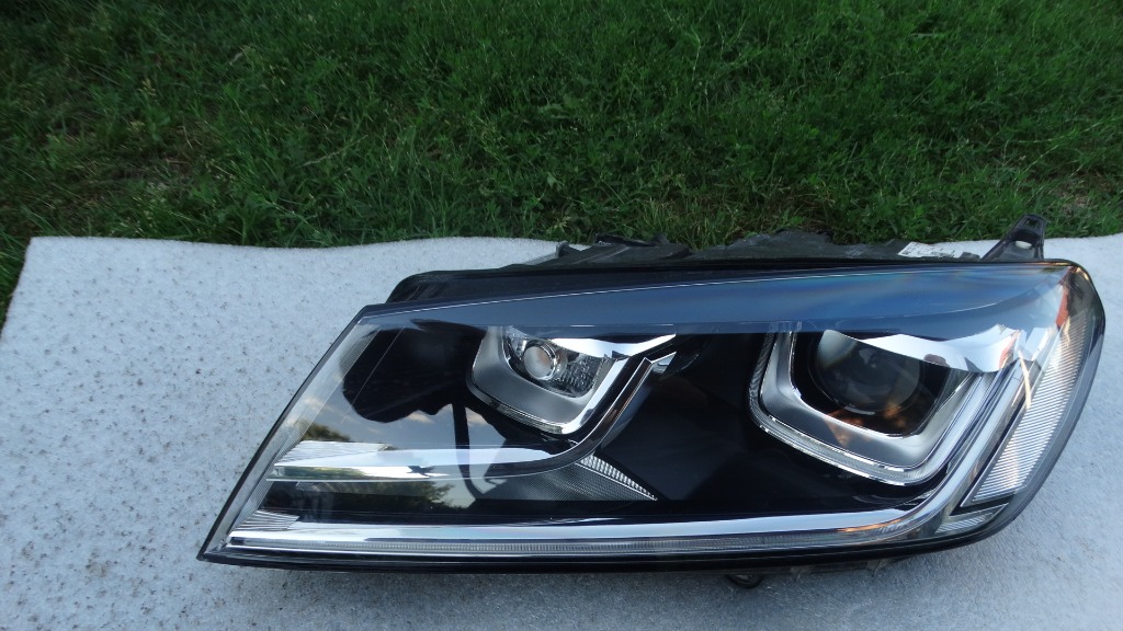 В ХОРОШОМУ СТАНІ ФАРА VW TOUAREG КСЕНОН LED (СВІТЛОДІОД) РЕСТАЙЛ 7P 7P1941033A 7P1 14- 