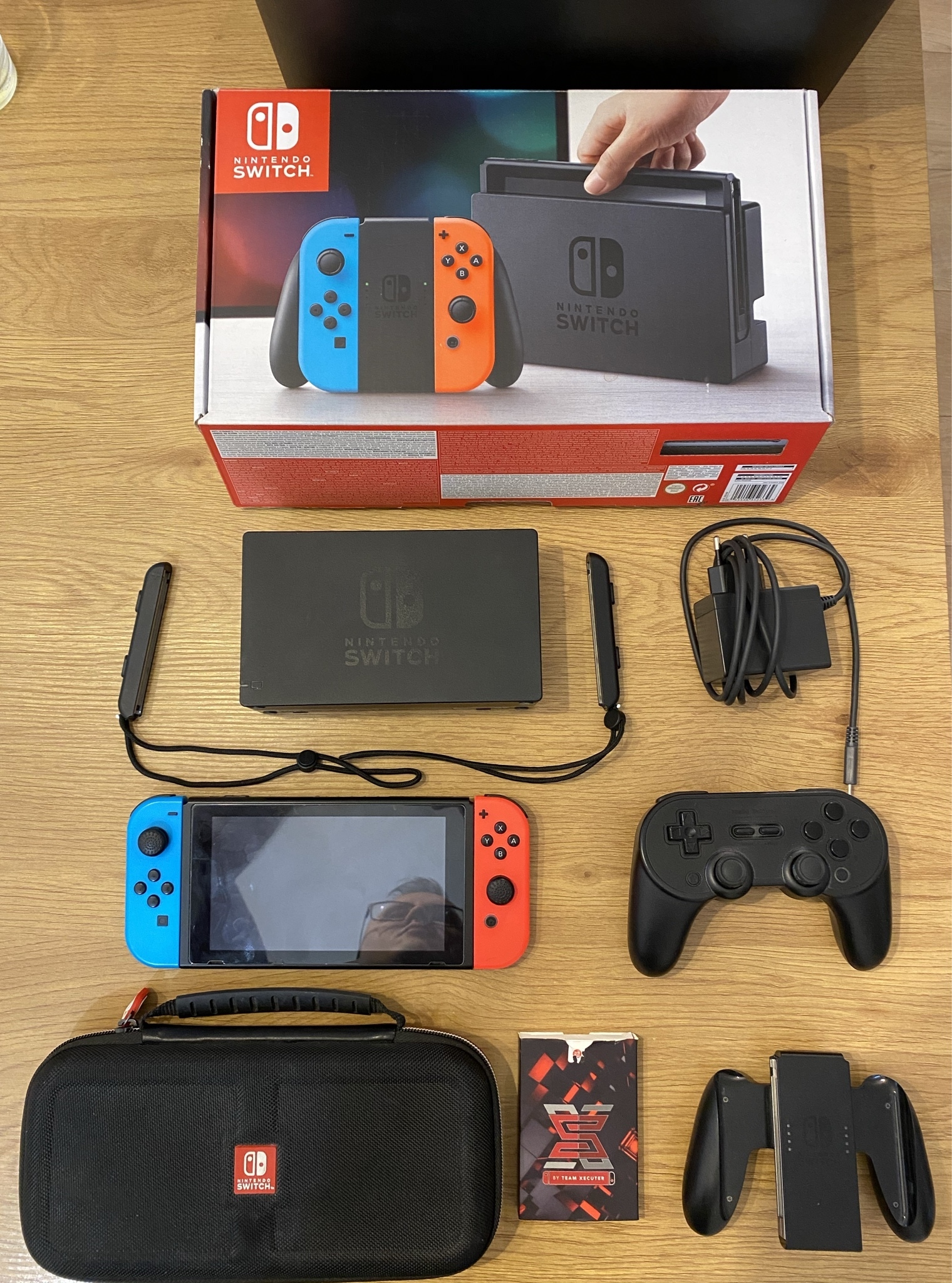 Nintendo Switch V1 neopatchované - Praha 