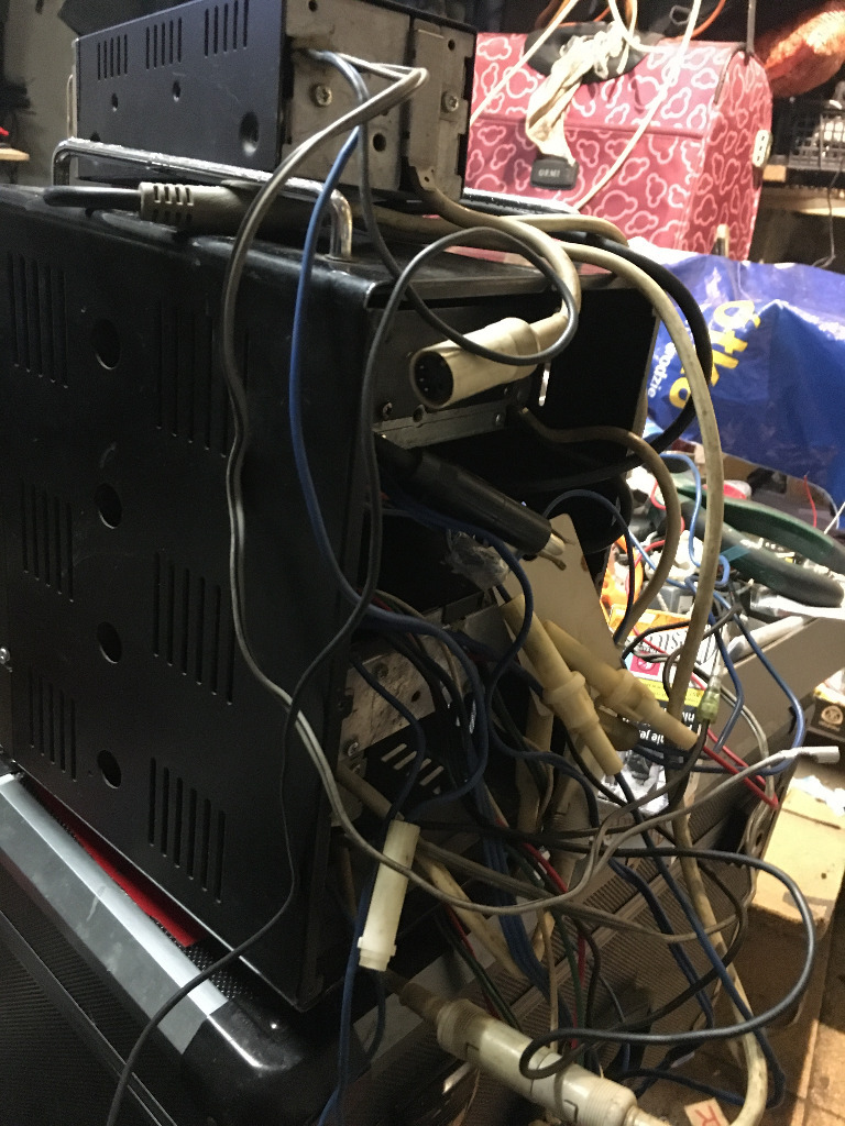 Clarion G80 audio Mercedes AMG 1983r *testowany! Rychtal Ogłoszenie