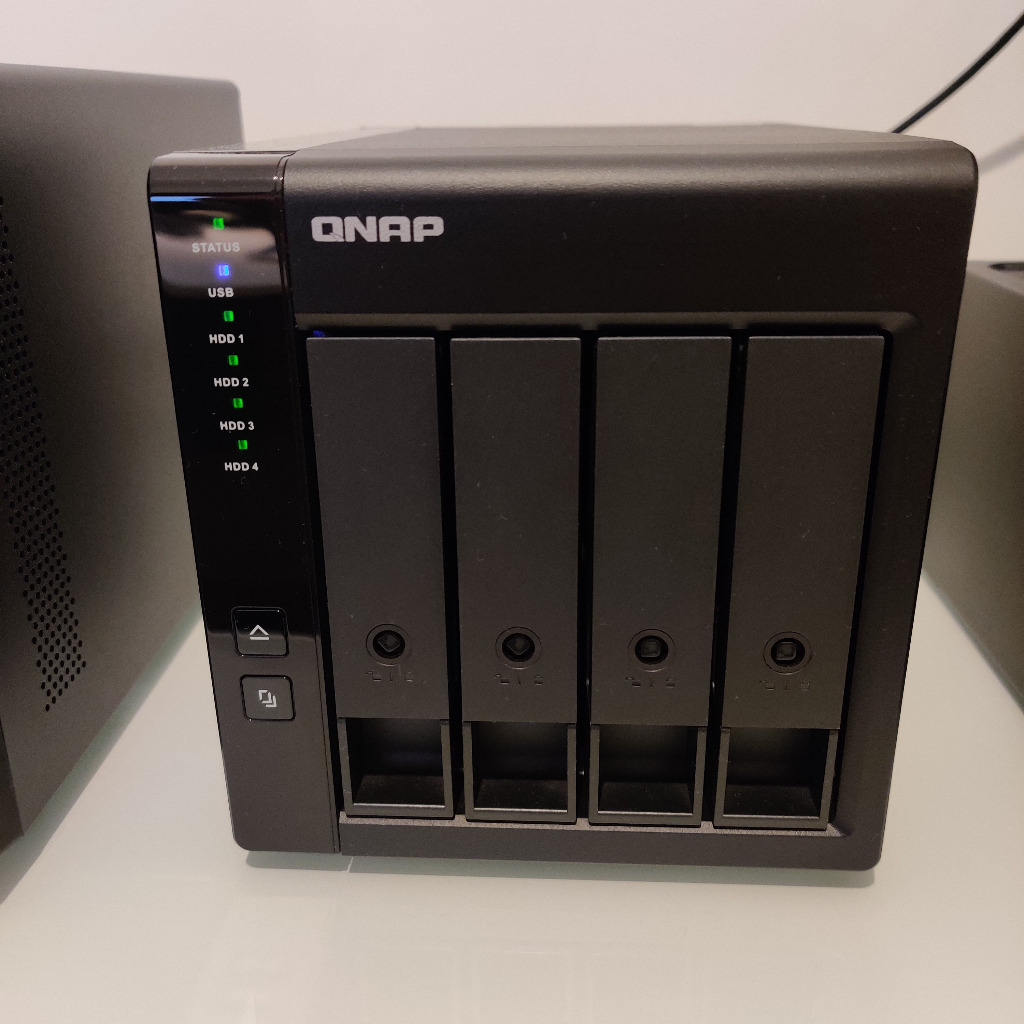QNAP TR-004 + 4 x 2TB WD RED NAS | Legionowo | Ogłoszenie na Allegro ...