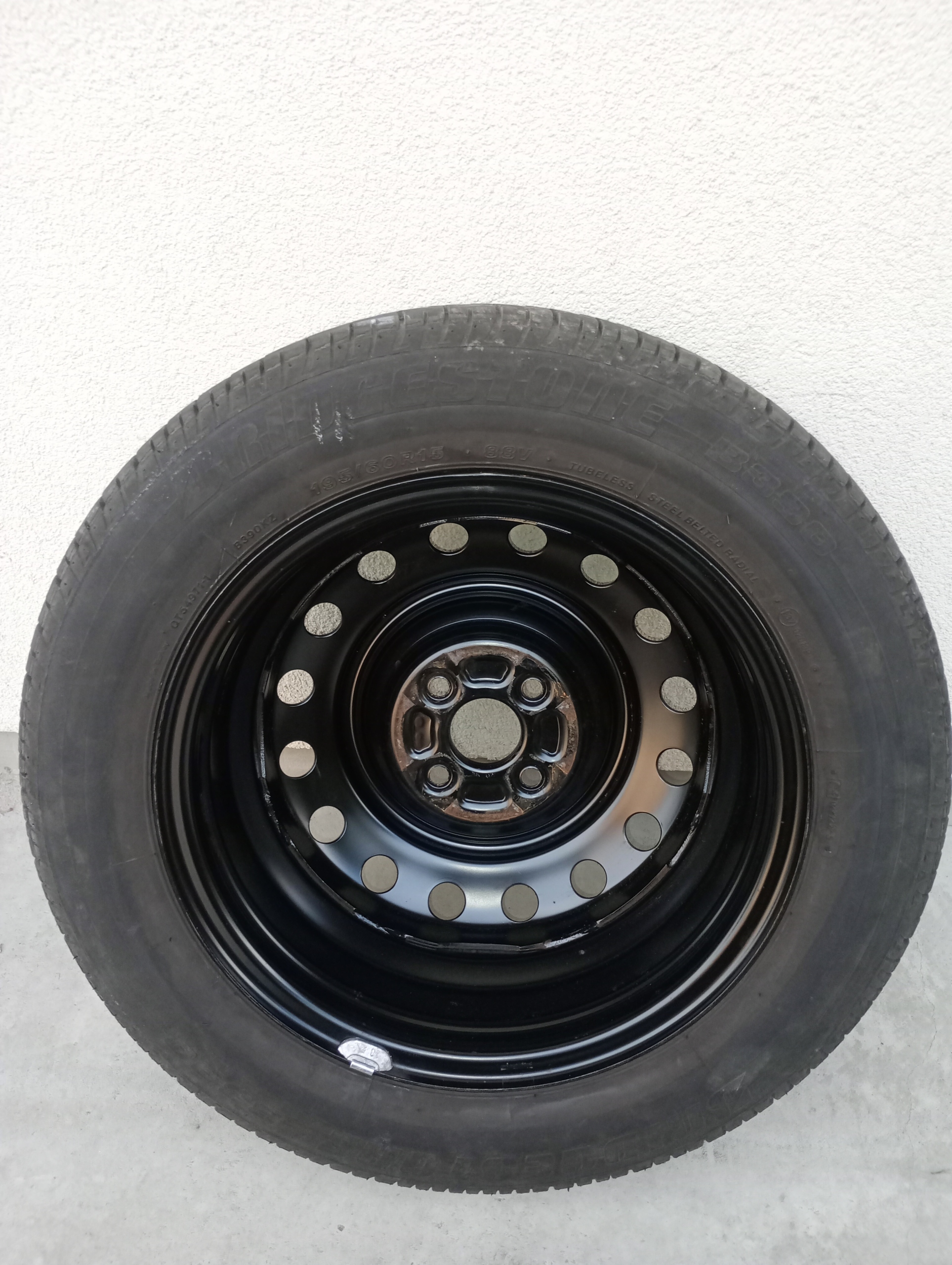 КОЛЕСО ЯК НОВЕ ДИСК 6JX15 ET45 ШИНА PREMIUM 195/60R15 BRIDGESTONE B390 