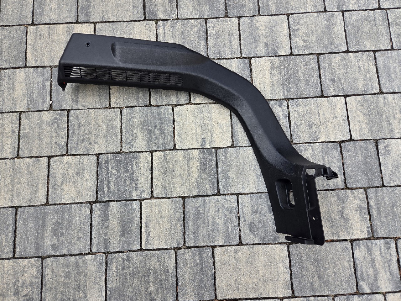 ЗАХИСТ (BOK) БАГАЖНИКА ПРАВИЙ BJT6-6884Z MAZDA3 3 3 BM 