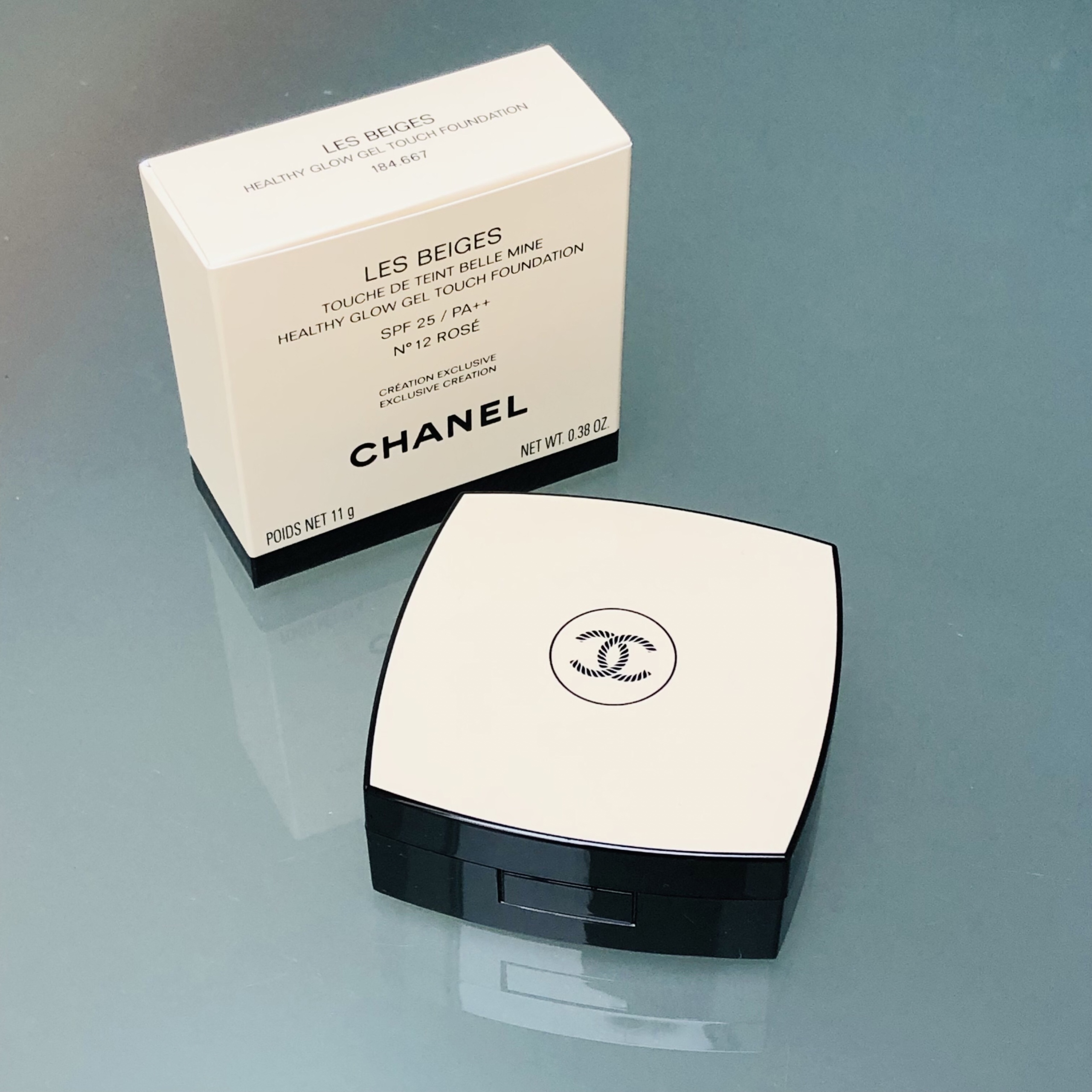 Chanel Les Beiges Healthy Glow Gel Touch Foundation SPF25/PA++ No20(11g/ 0.38oz)