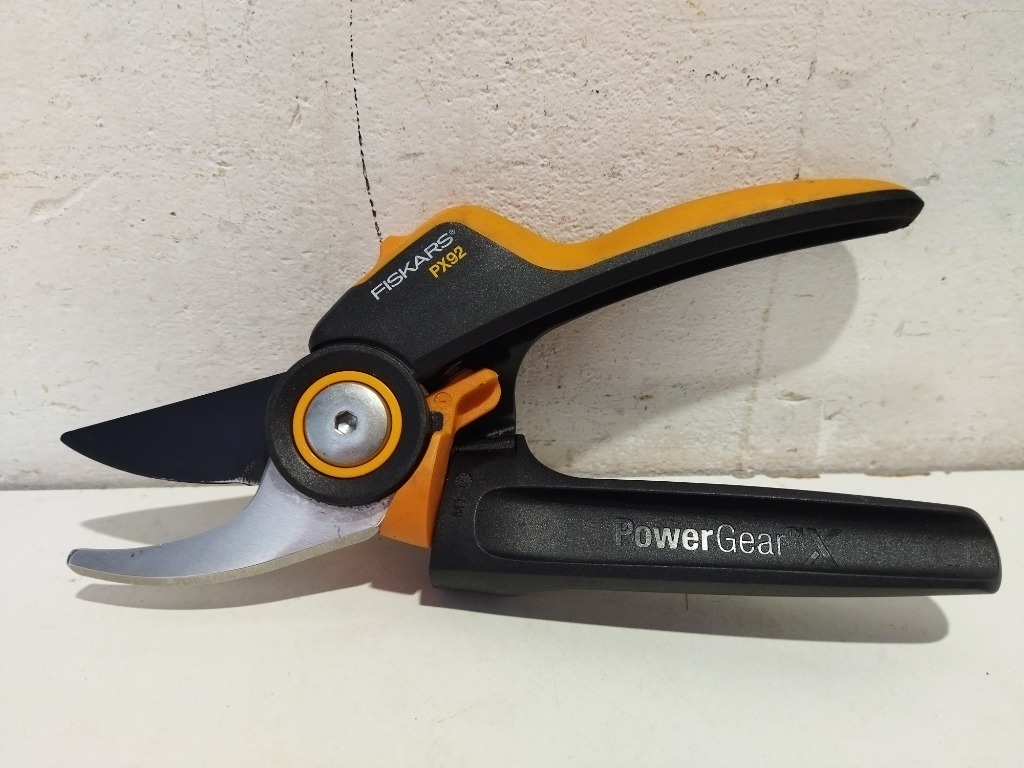 Fiskars Sekator nożycowy PX92 PowerGearX Kożuchów Ogłoszenie na