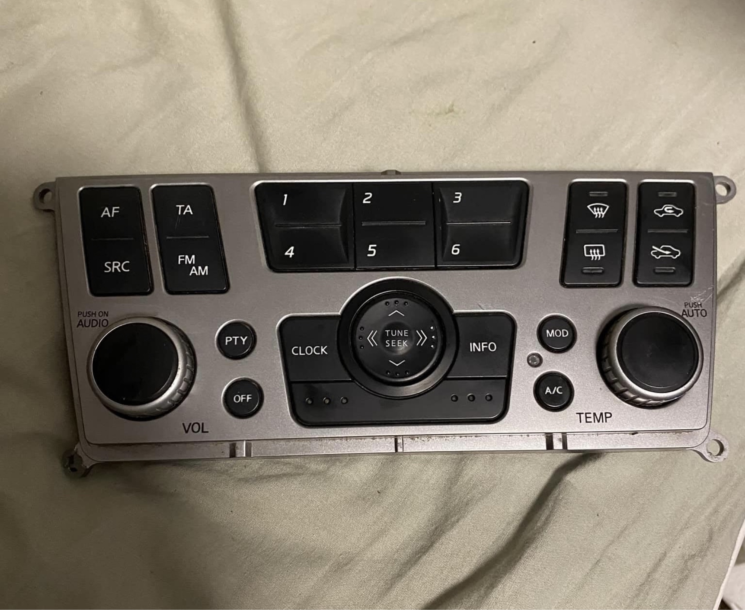 Panel sterowania klimatyzacją, radiem almera n16 | Rybnik | Kup teraz ...