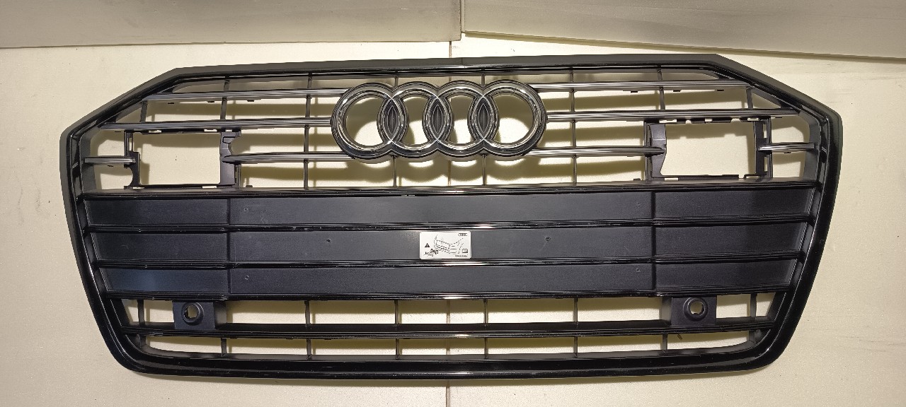 РЕШІТКА РЕШІТКА РАДІАТОРА AUDI A6 C8 S ТРОСА S 4K0853651/653 