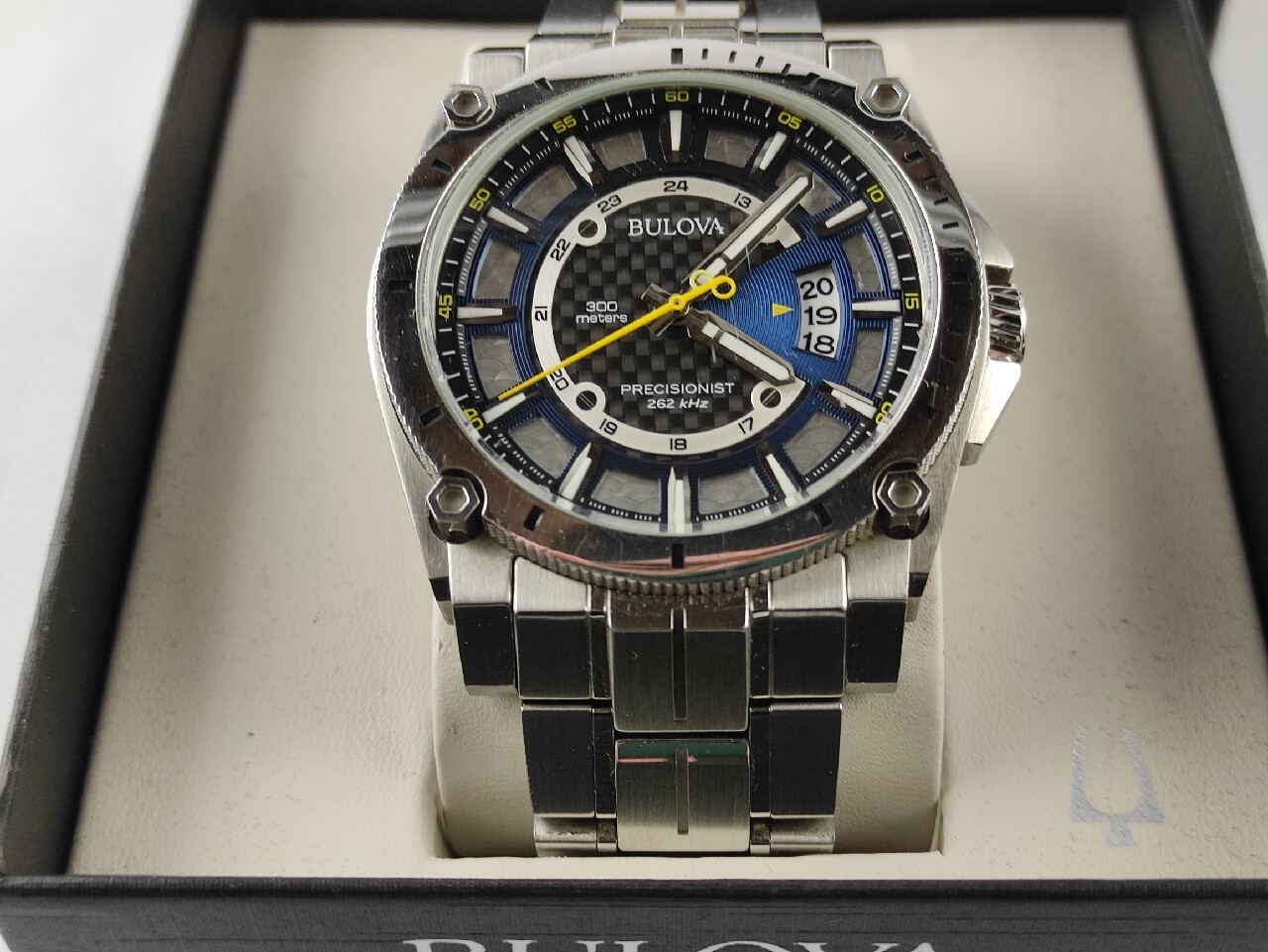 Bulova top precisionist 96b131