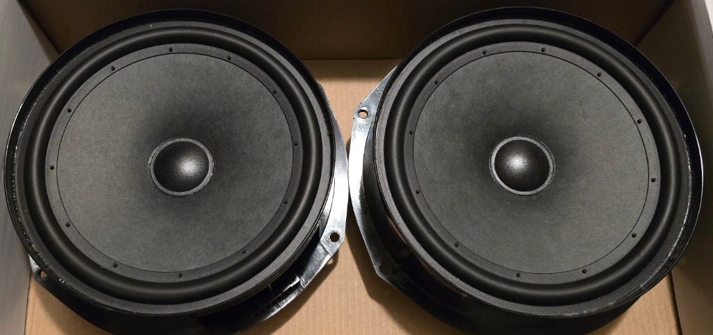 КОМПЛЕКТ GLOSNIKOW: WOOFERY SEAT/VW 7N0035454A + TWEETERY JBL 