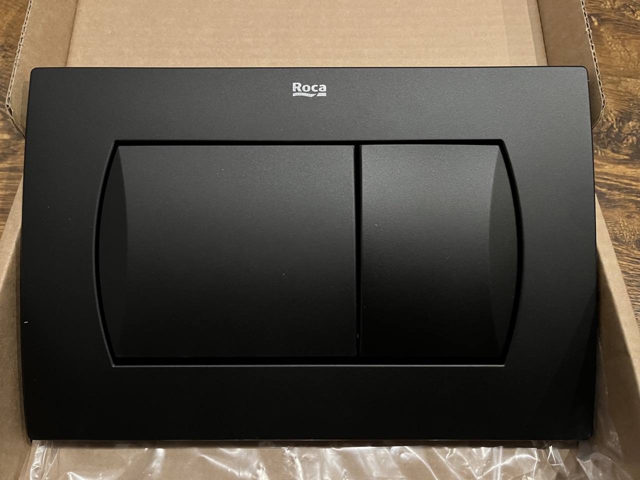 Przycisk spłukujący do WC Roca Active czarny | Konin | Kup teraz na ...