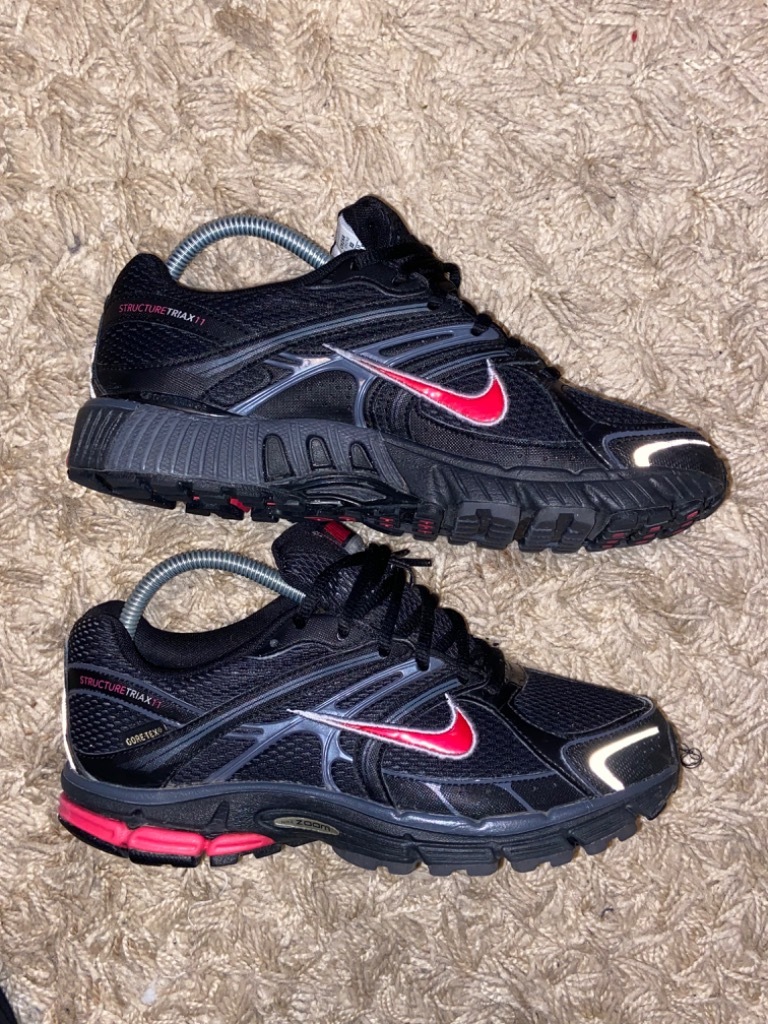 nike structure triax 11 women's