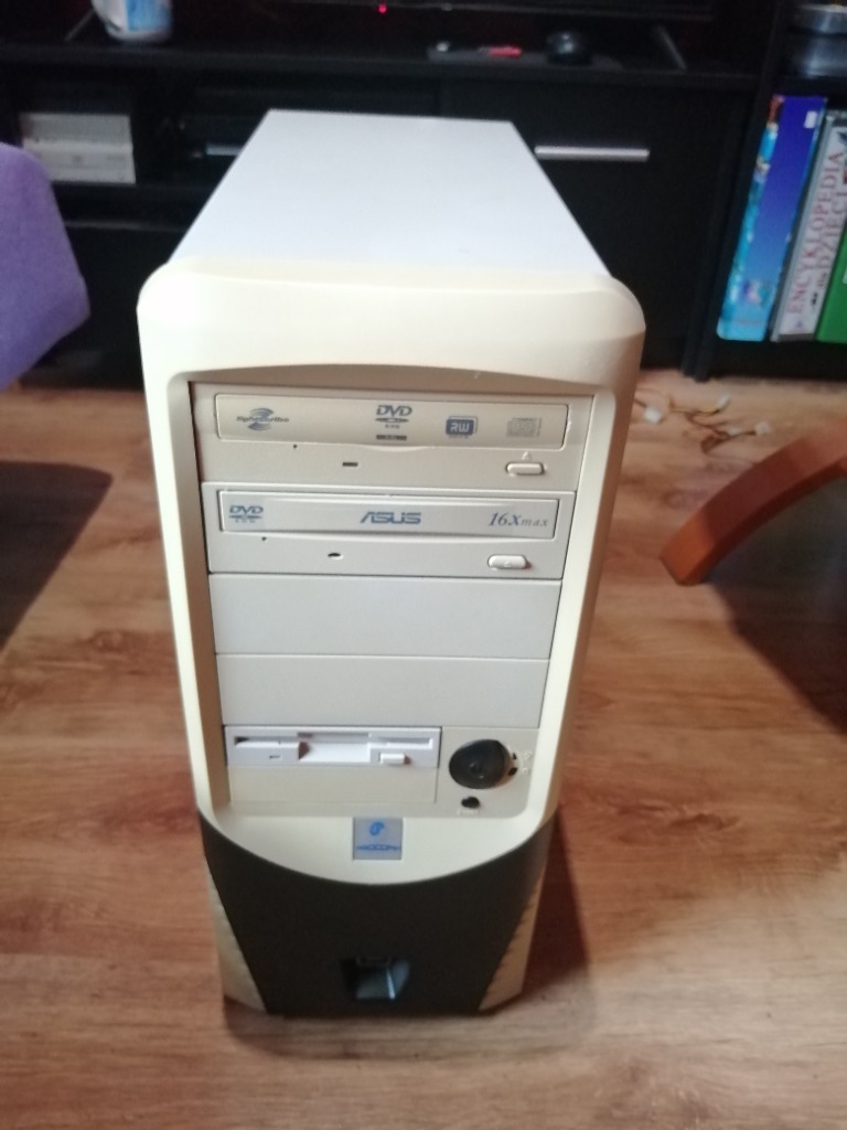 Retro PC Athlon XP 1700 + Geforce 4 mx 440 | Bieruń | Licytacja na ...