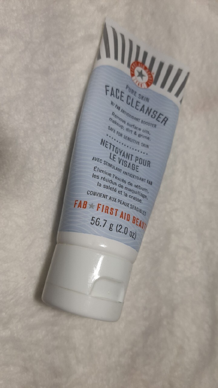 First Aid Beauty pure Skin Face Cleanser Gdańsk Kup teraz na