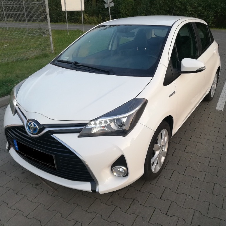 Toyota Yaris III lift hybryda led Cena 39900,00 zł