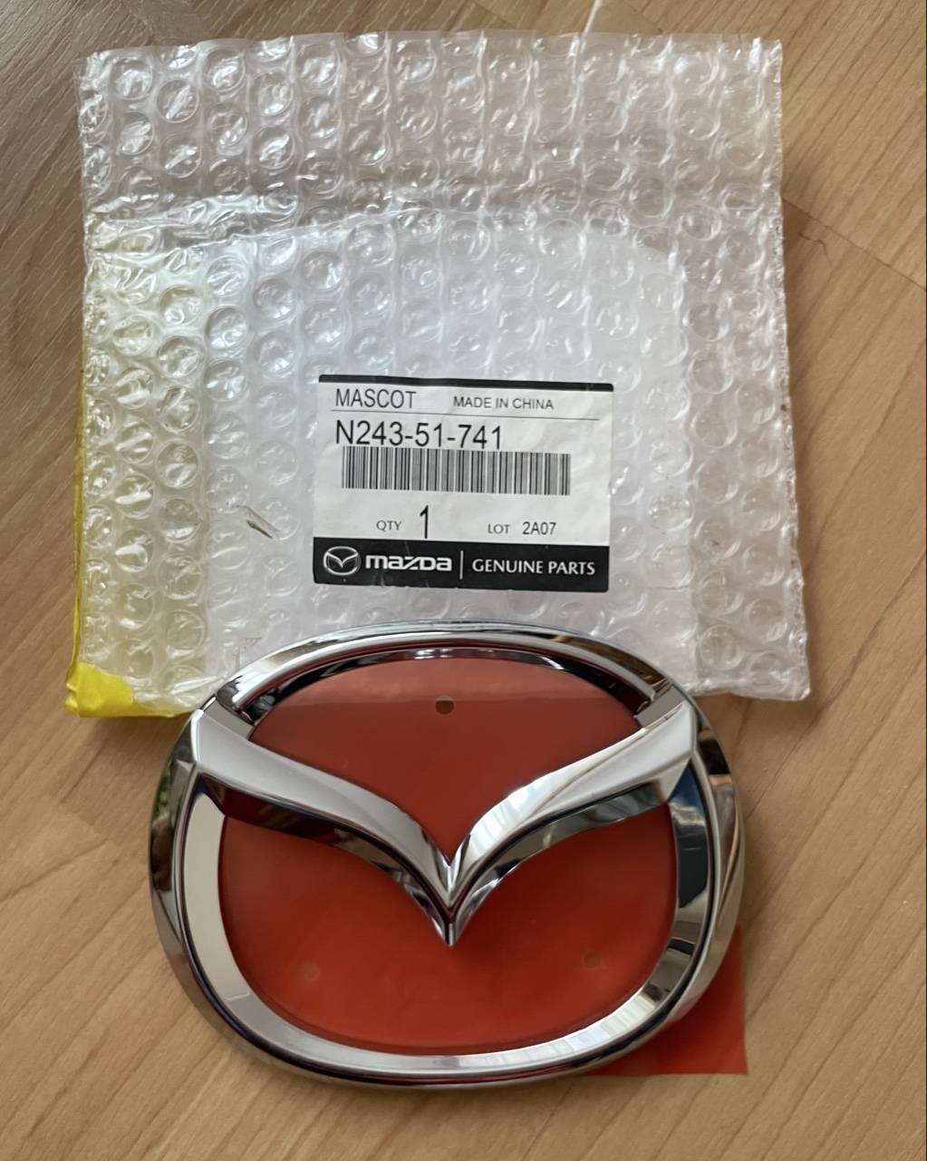 ОРИГІНАЛЬНИЙ ЕМБЛЕМА MAZDA MX-5 ND N243-51-741 НОВИЙ 