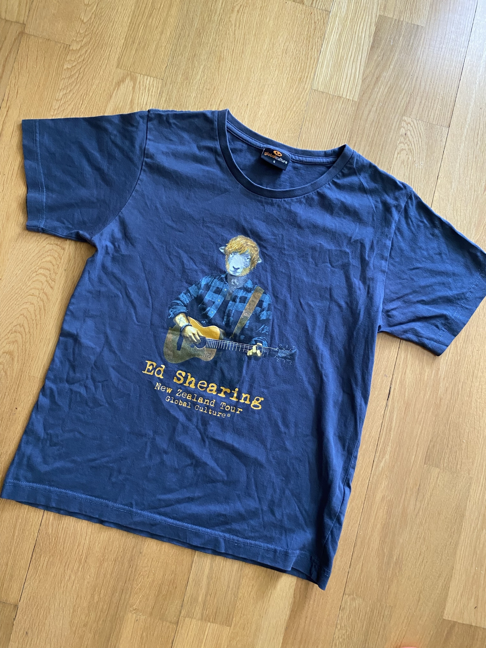 T-shirt ed Allegro Lokalnie