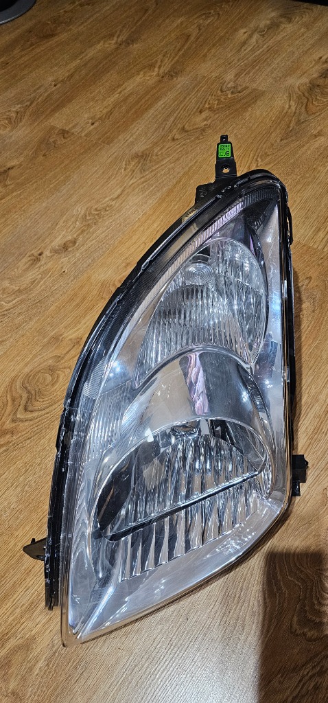 REFLRKTOR ЛІВИЙ ФАРА SUZUKI SWIFT MK6 35300-62J11 