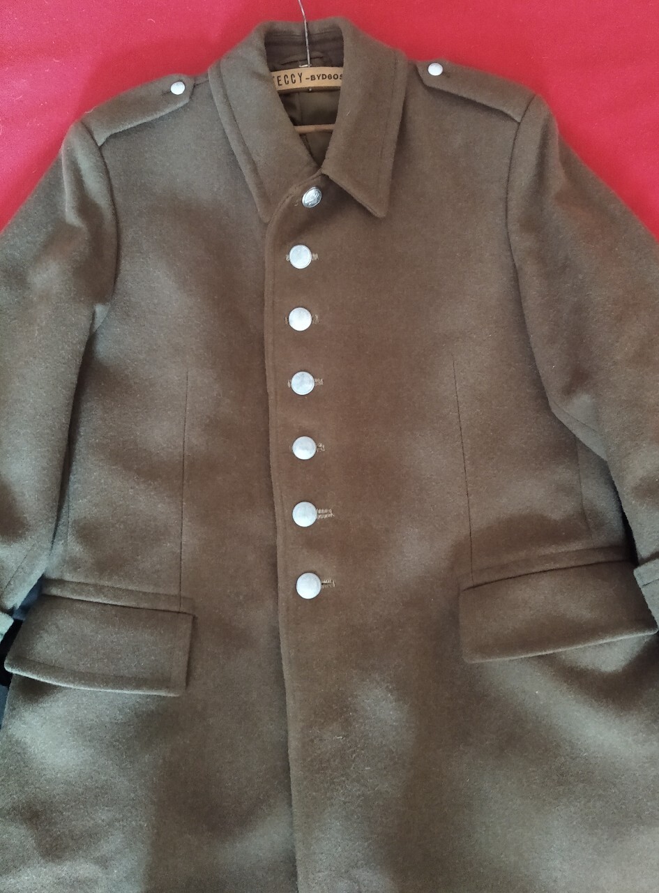 Płaszcz wojskowy LWP, sukno mundurowe. | Kobylany | Licytacja na ...