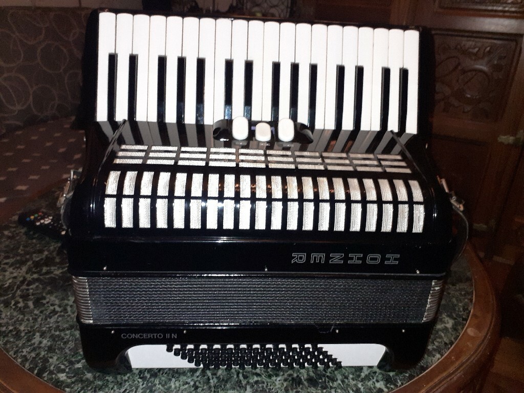 Akordeon hohner concerto 2 MOSTKOWO Licytacja na Allegro Lokalnie