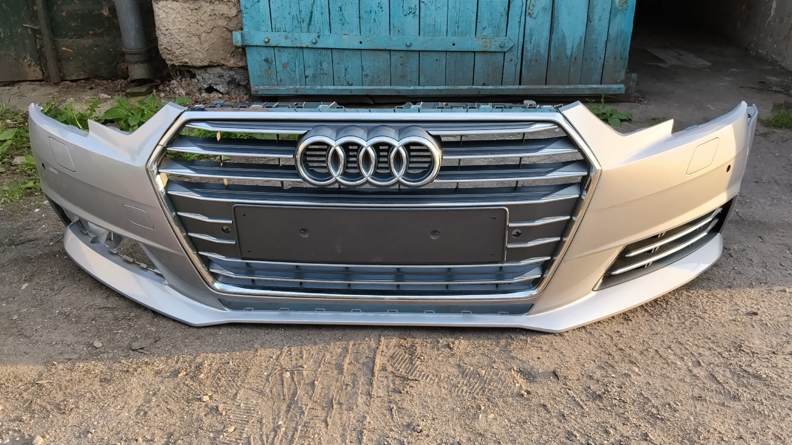 AUDI A4 B9 8W0807437 БАМПЕР ПЕРІД ПЕРЕДНІЙ РЕШІТКА РЕШІТКА РАДІАТОРА 8W0853651AB 2015 Р. 