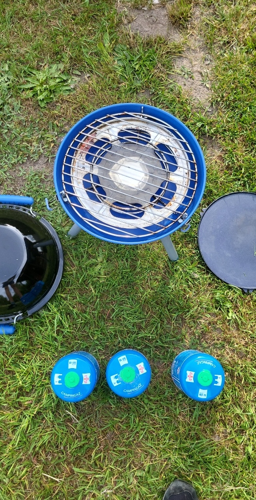 GRILL GAZOWY KUCHENKA CAMPINGAZ PARTY GRILL 400 CV + 5 wkładów