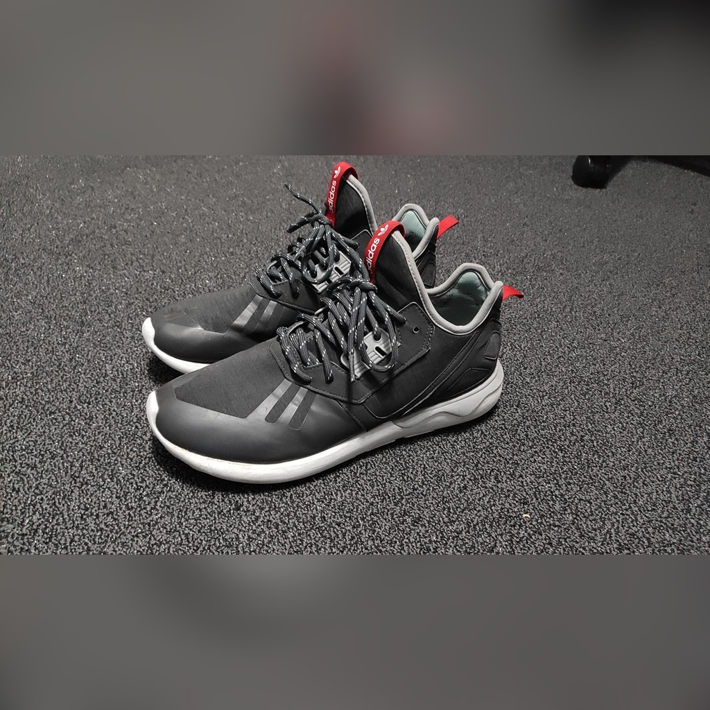 adidas tubular wave
