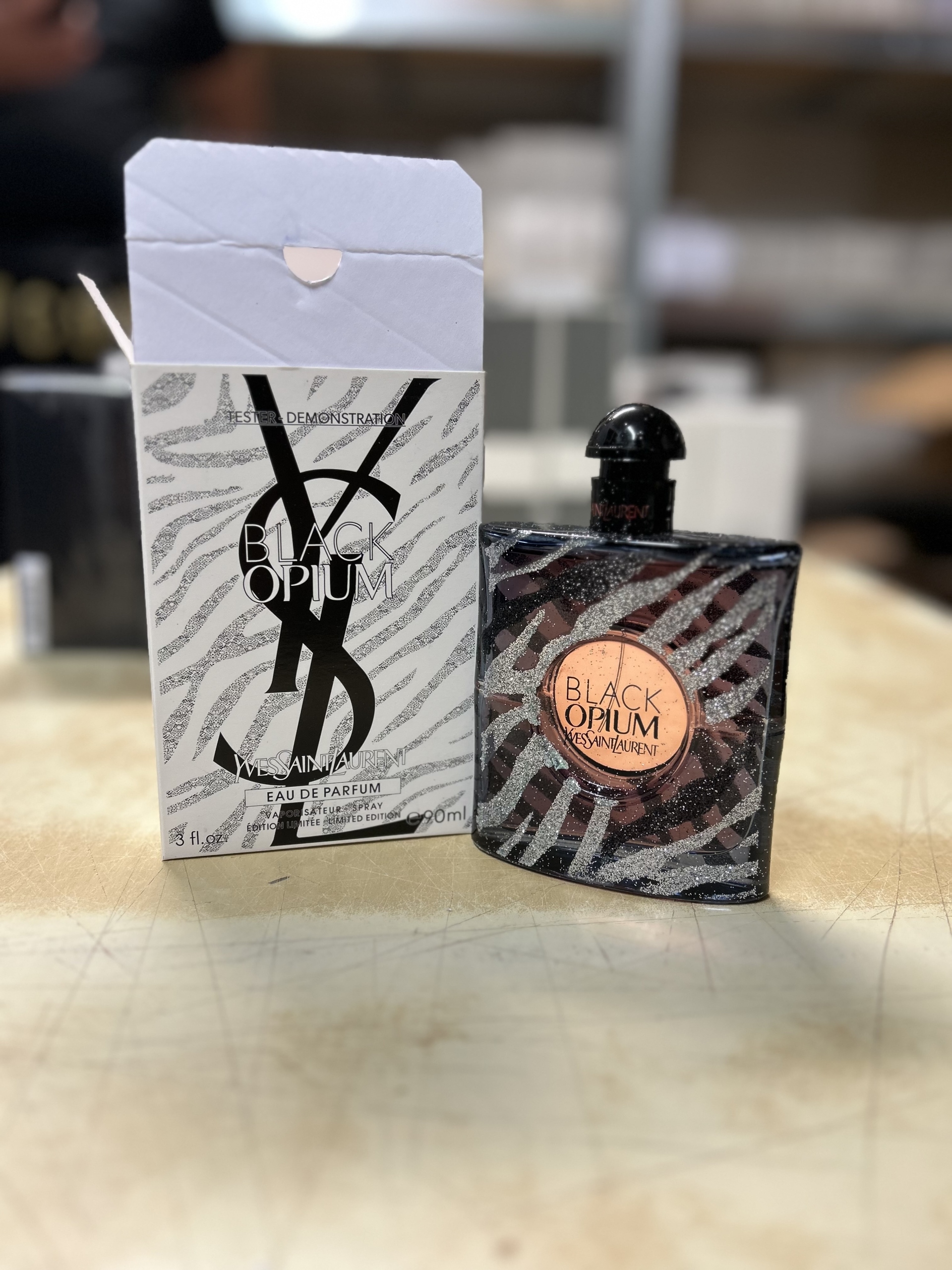 Black opium online zebra