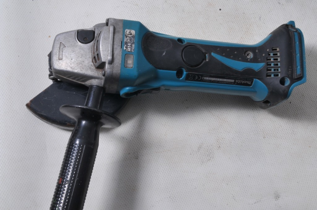 Makita BGA 452 szlifierka kątowa 18 V | Białystok | Licytacja na ...