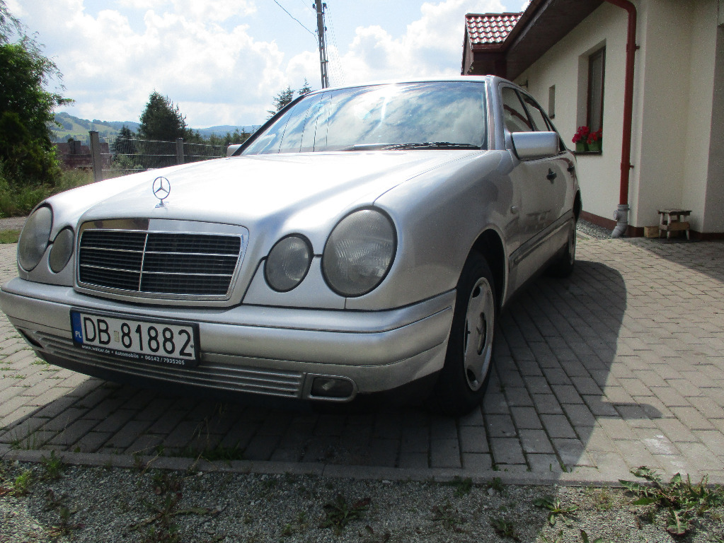 Mercedes W 210 E 220 CDI Cena 5400,00 zł Wałbrzych