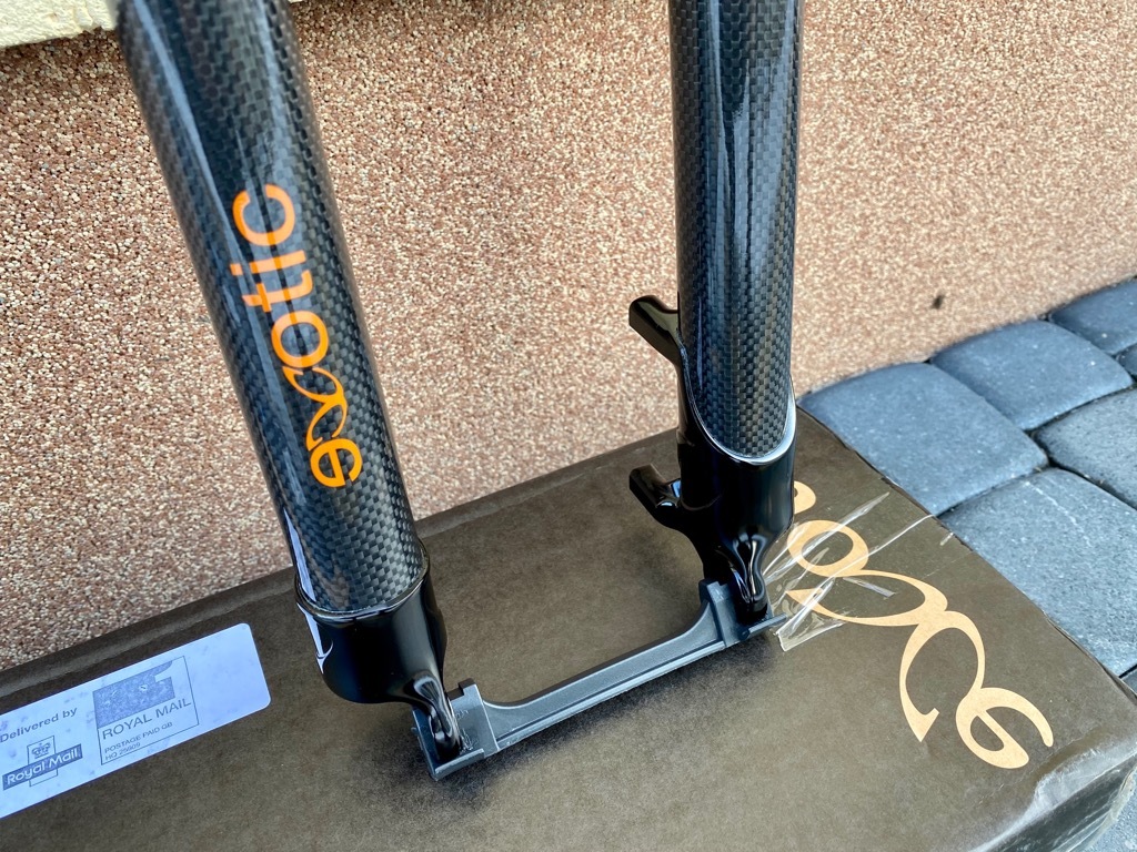 Widelec sztywny eXotic Carbon Rigid MTB Fork 44.5 Wysokie Mazowieckie