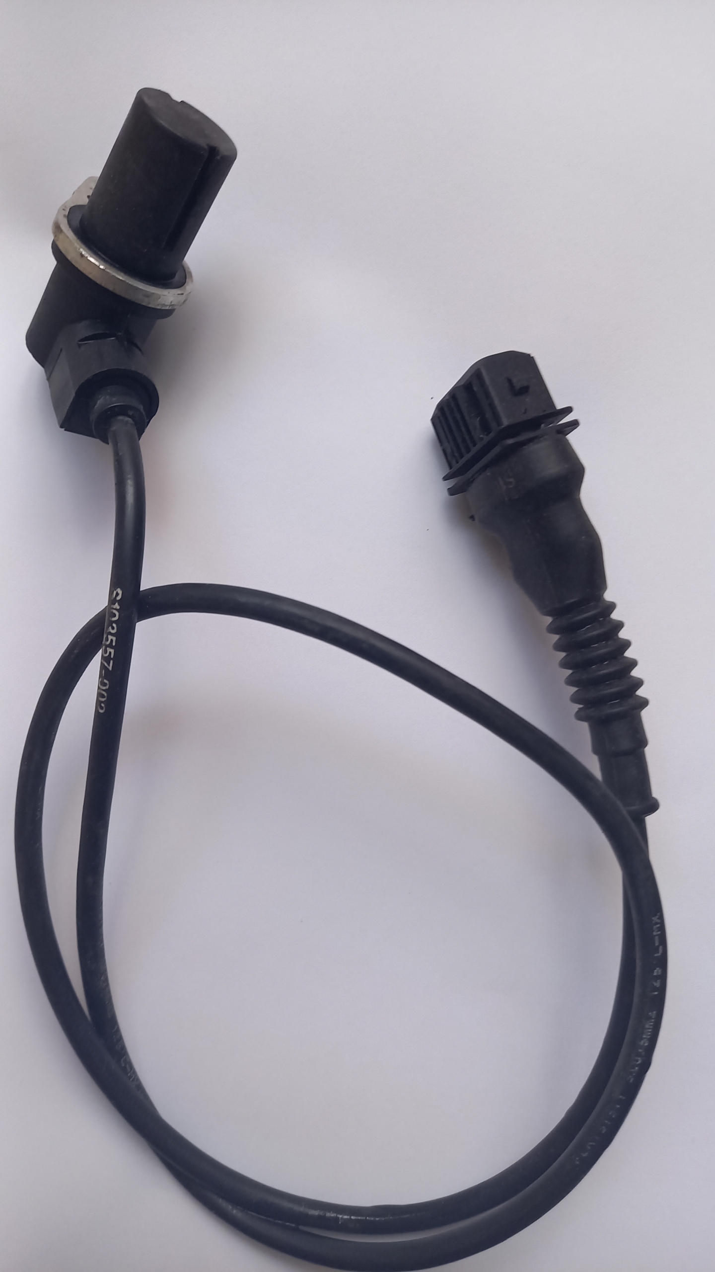 S103557002Z ДАТЧИК ПОЛОЖЕННЯ ВАЛУ КОЛІНЧАТОГО BMW E39 
