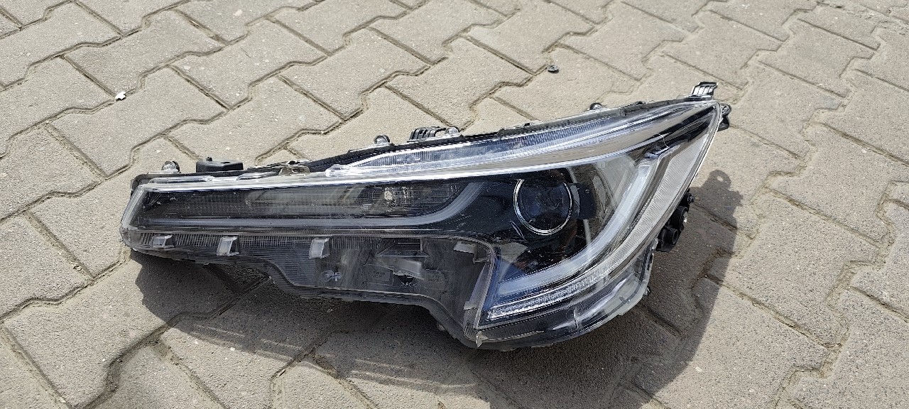 ФАРА ЛІВИЙ TOYOTA COROLLA E21 ПОВНИЙ LED (СВІТЛОДІОД) 81150 02S70 81170 02S70 