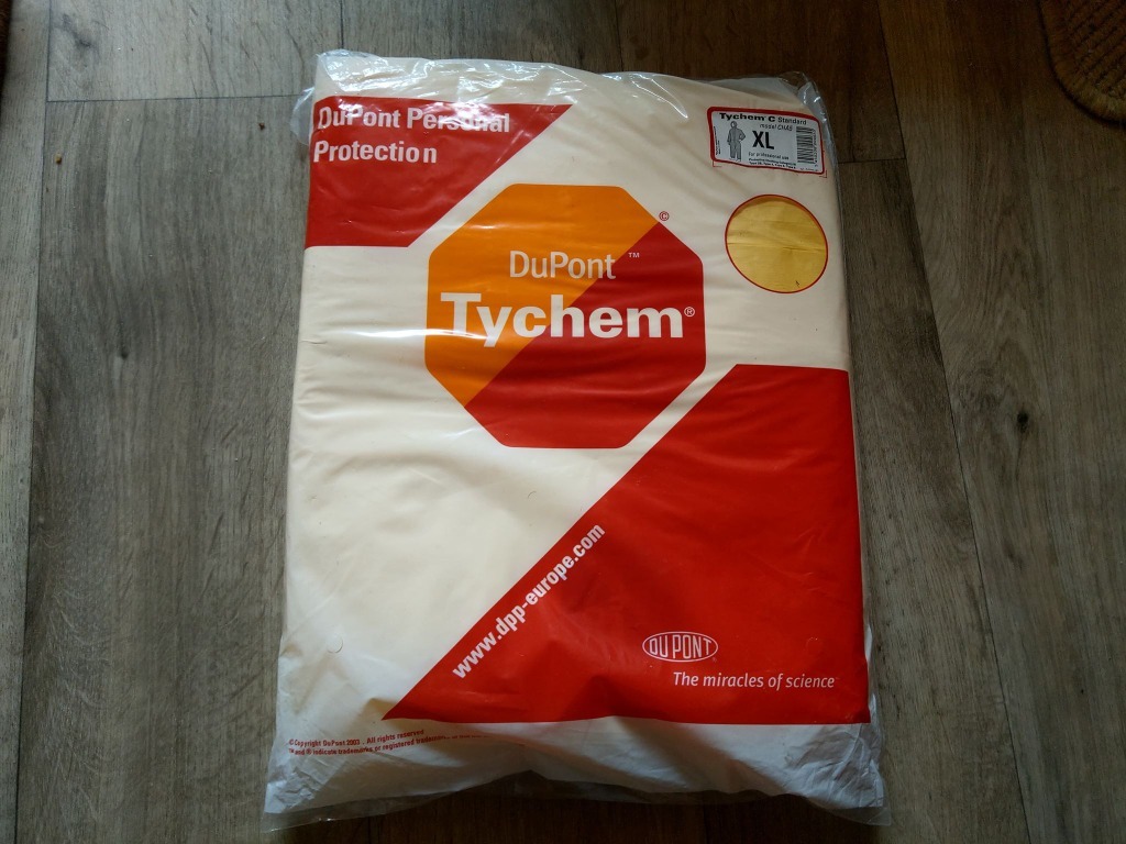 Защитный комбинезон TYCHEM