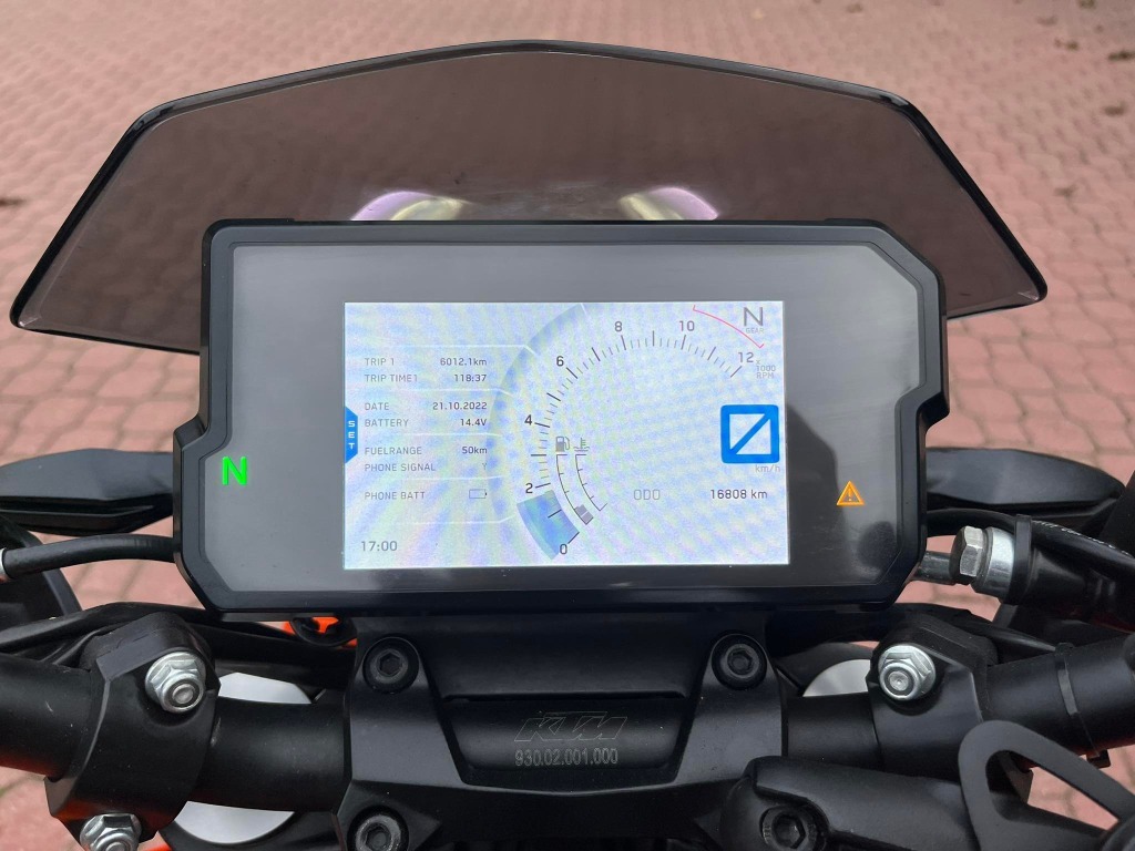 ktm duke 125 tft display