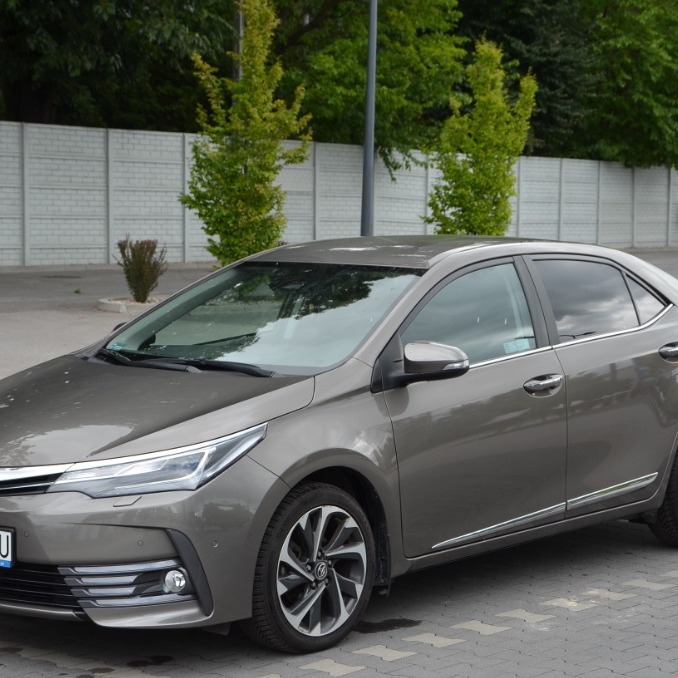 Samochód Toyota Corolla Prestige Warszawa Ogłoszenie