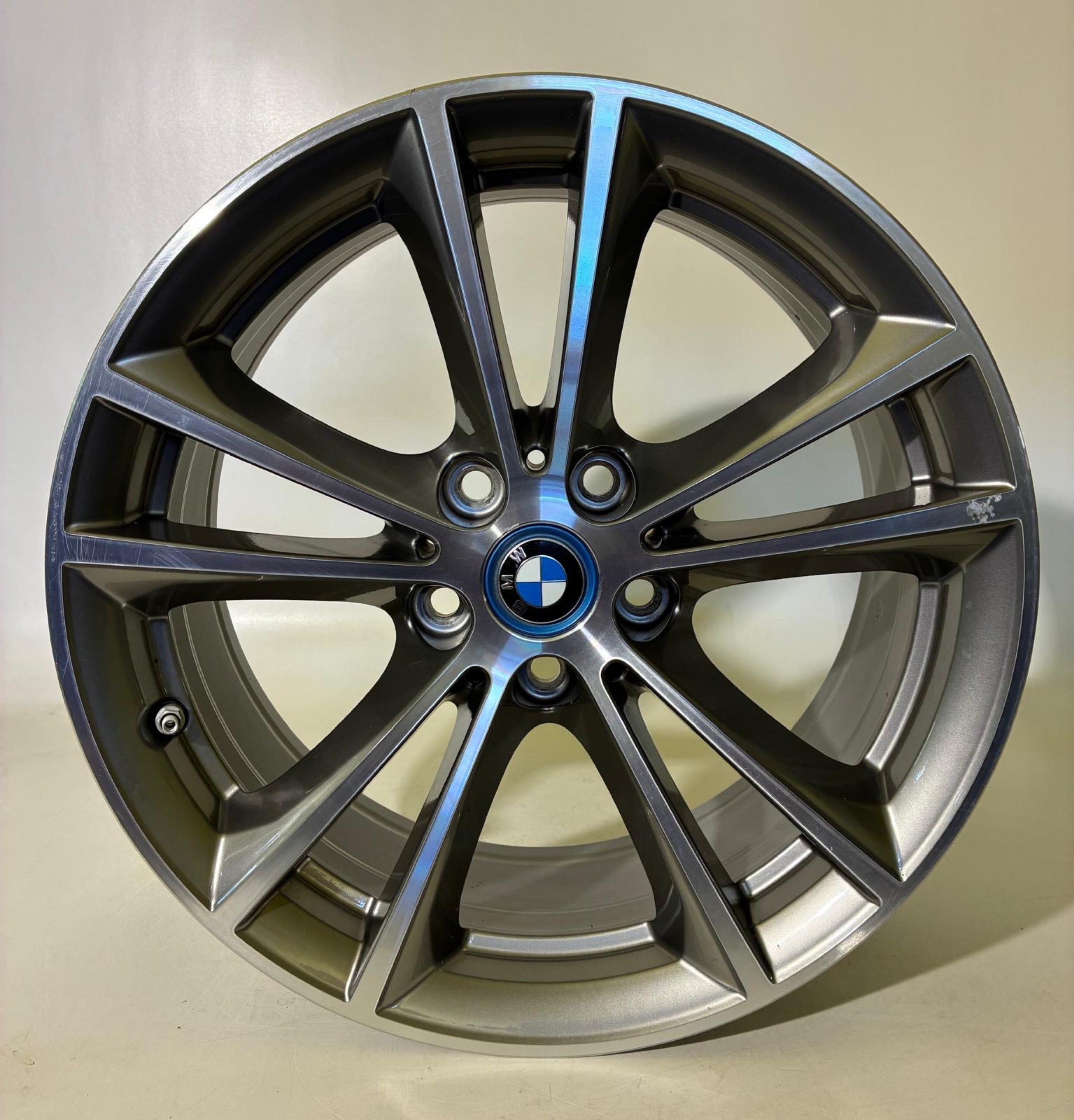 BMW 3 G20 5 G30 G31 ДИСКИ АЛЮМІНІЄВІ 7,5JX17“ ET27 5X112 6863417 