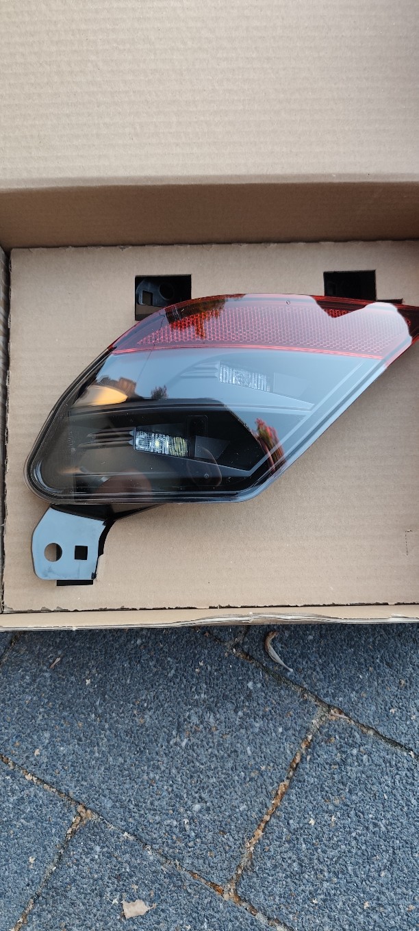 RENAULT AUSTRAL ФАРА ЗАДНЯ W БАМПЕР ТУМАННА НОВА 265859145R 