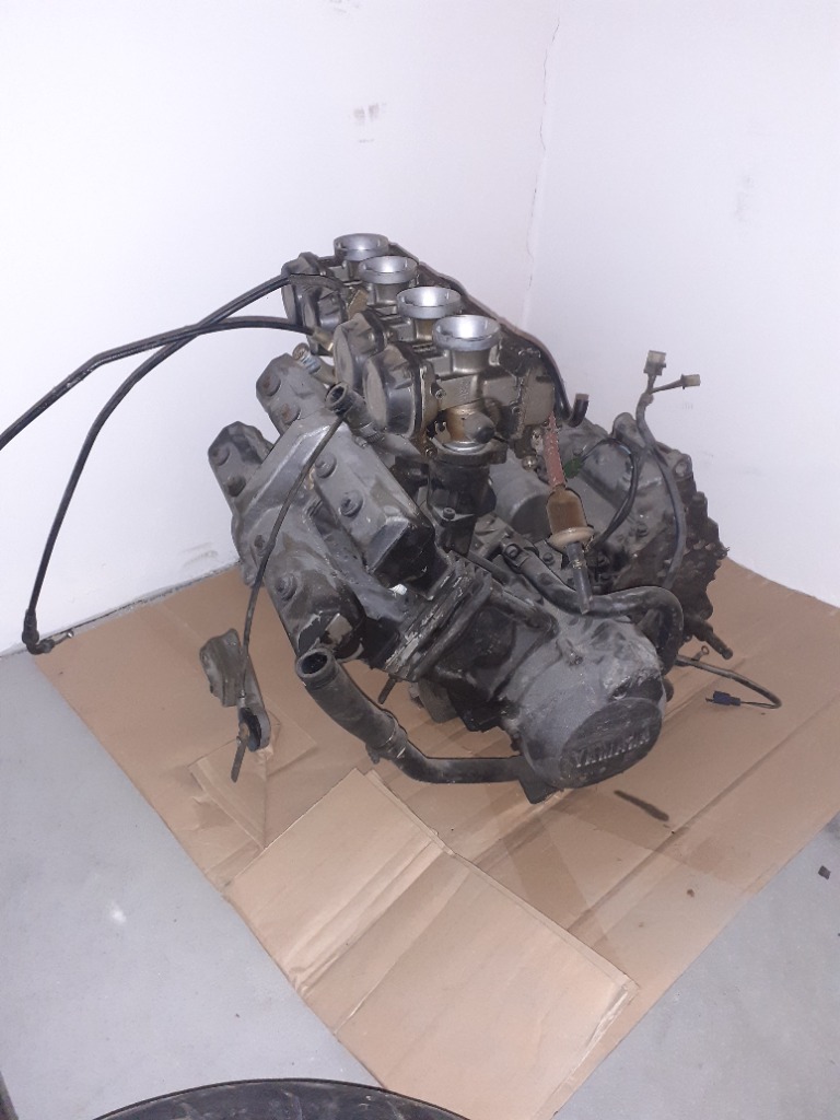 ДВИГУН YAMAHA FZR600 