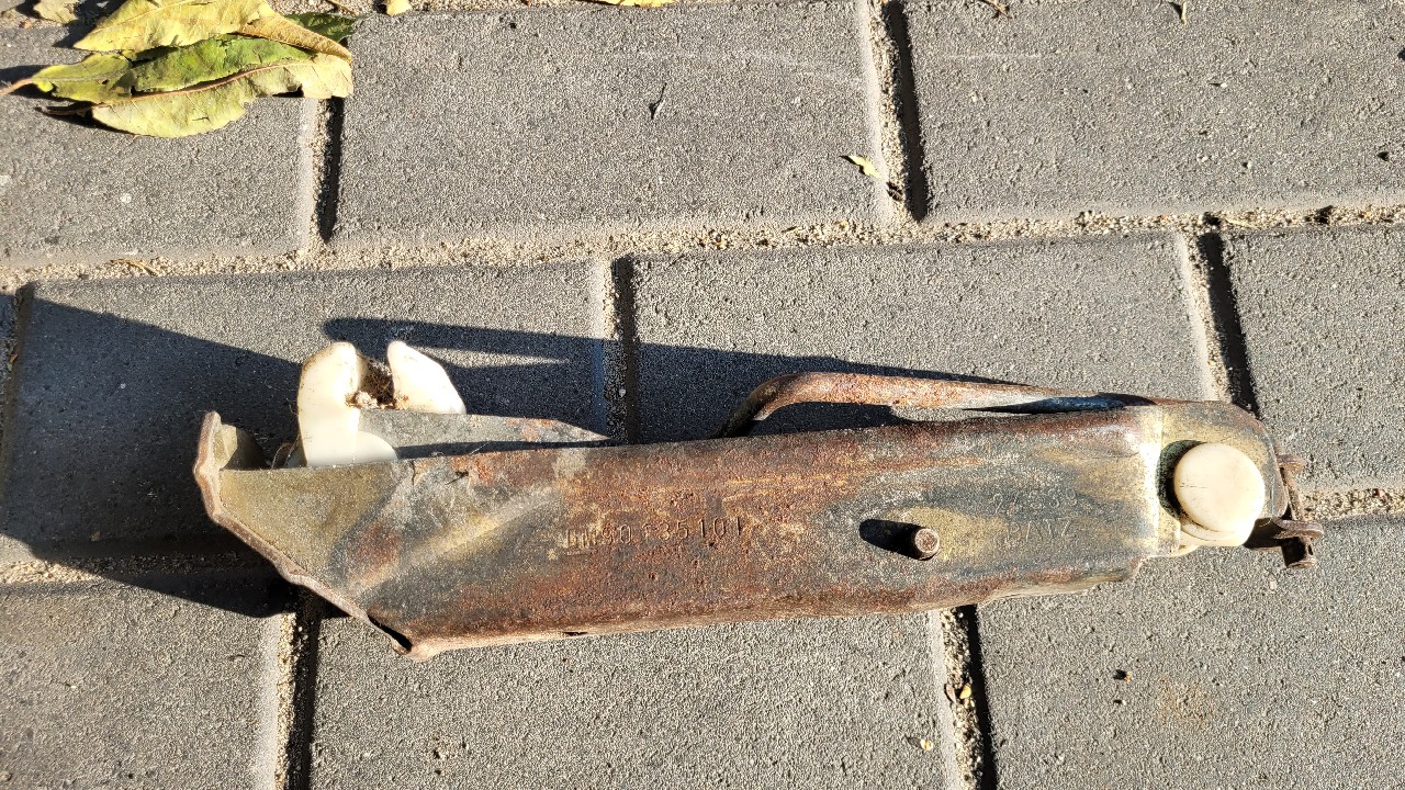 ДОМКРАТ ПІДЙОМНИК АВТО OPEL CORSA A B VECTRA ASTRA 90135101 