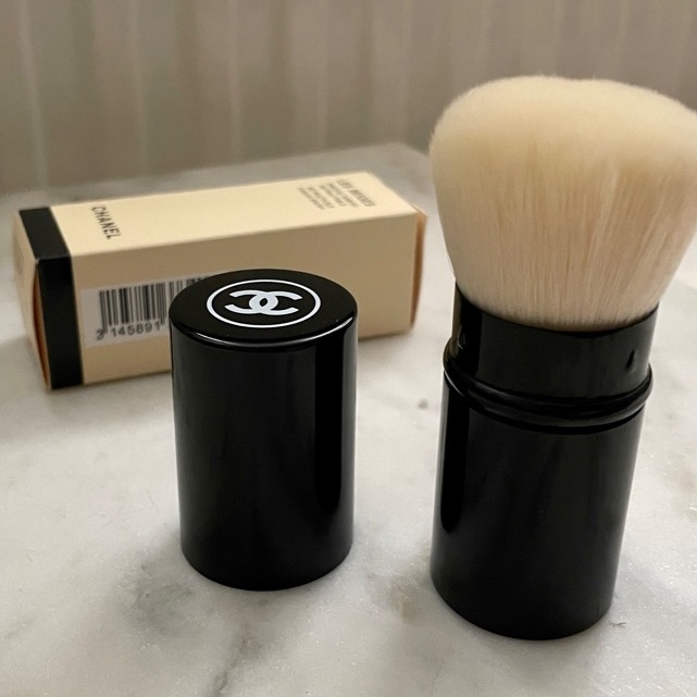 nowy wysuwany pędzel CHANEL Kabuki Brush, 231zł Słupsk Kup teraz na Allegro Lokalnie
