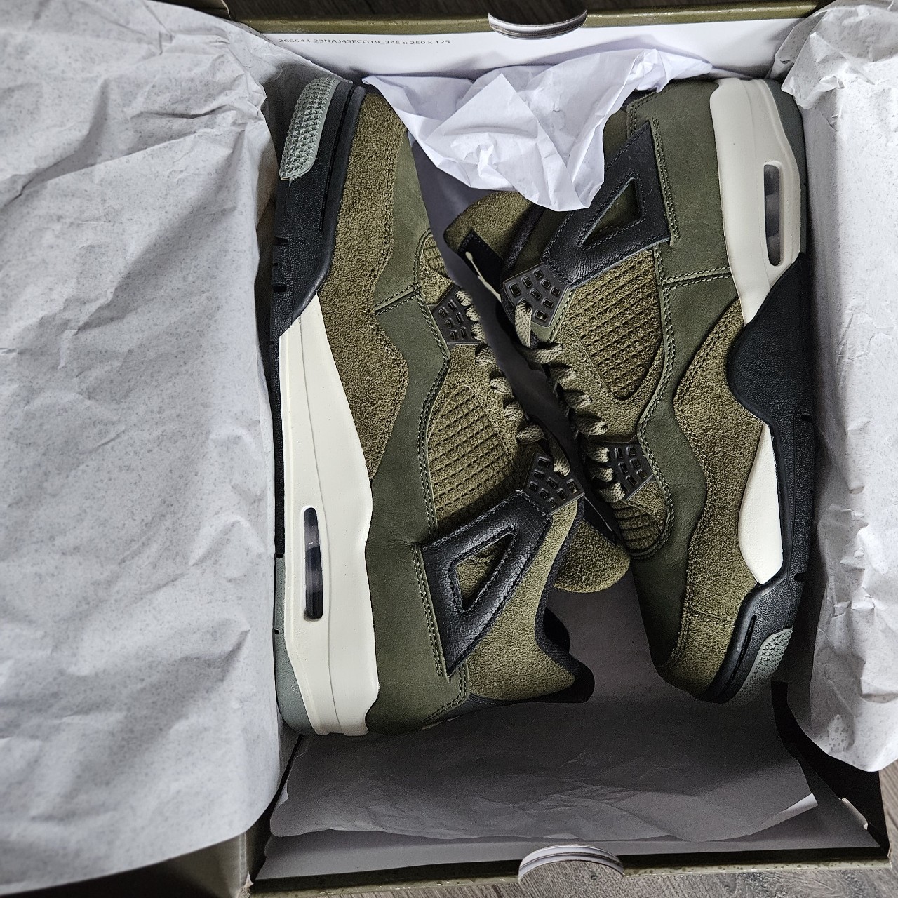 4 Retro SE Craft Medium Olive FB9927200 r 44 5 | Wrocław