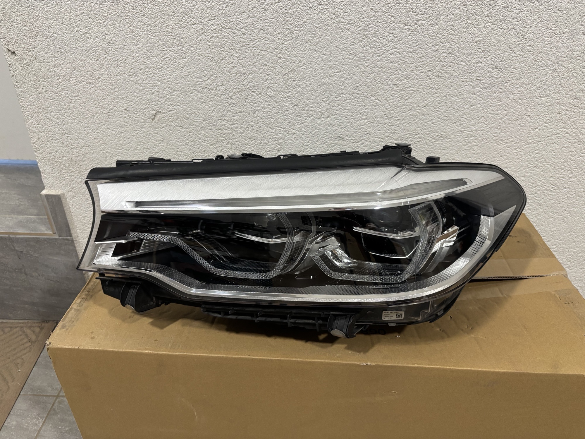 ФАРА BMW 5 G30 G31 ПОВНИЙ ADAPTIVE LED (СВІТЛОДІОД) ЛІВИЙ ОРИГІНАЛ 7439209 