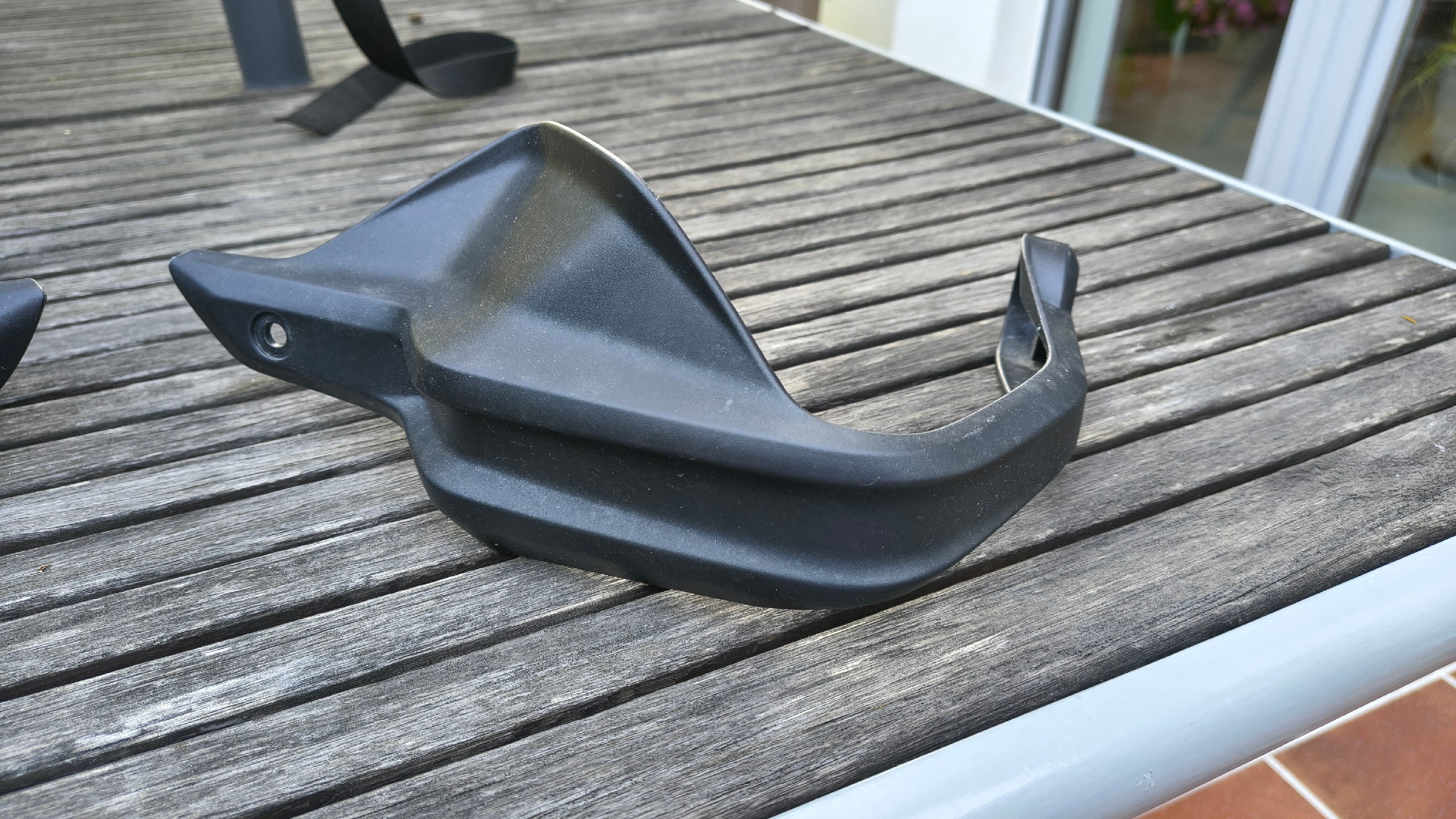 ЗАЩИТА ДЛЯ РУК ЗАЩИТА DLONI ЛЕВАЯ BMW K20 K21 K22 K33 K49 K50 K51 8523431 